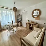 公寓 Couleur Des Champs Avec Exterieur - 15 Mn A Pied De La Cite *