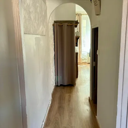 Couleur Des Champs Avec Exterieur - 15 Mn A Pied De La Cite Apartment Carcassonne