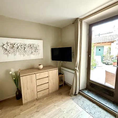 Couleur Des Champs Avec Exterieur - 15 Mn A Pied De La Cite